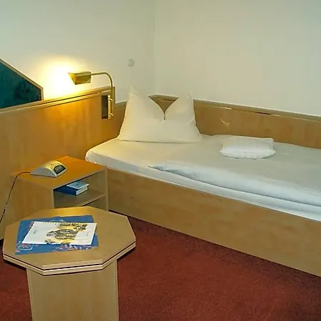 Reinhold Hotel 3*